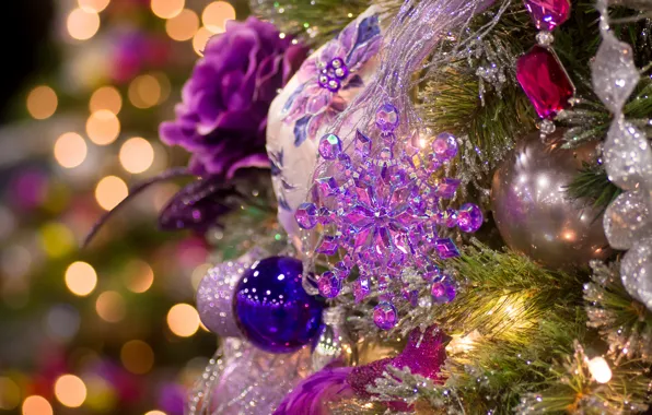 Картинка украшения, ветки, огни, праздник, шары, игрушки, елка, Рождество