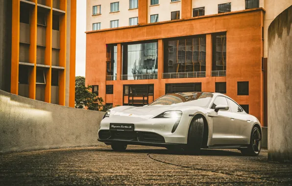 Белый, Автомобиль, Стоянка, Porsche Taycan Turbo S