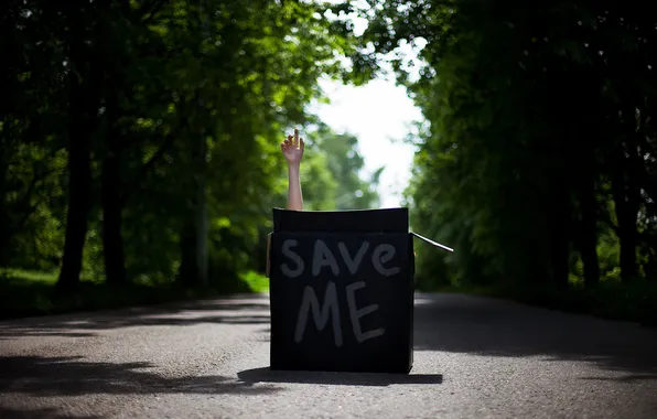 Картинка коробка, улица, save me