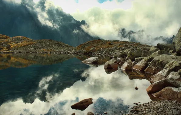 Картинка горы, туман, озеро, камни