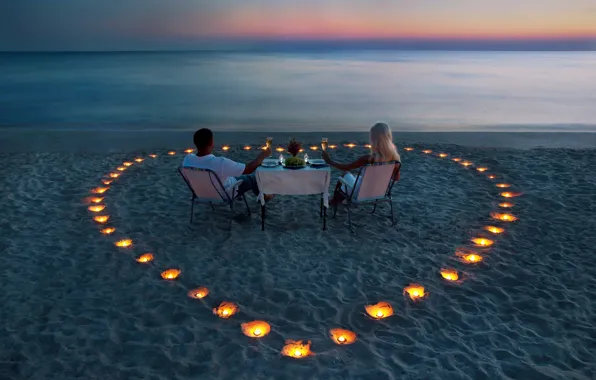Картинка море, девушка, романтика, берег, вечер, свечи, блондинка, пара