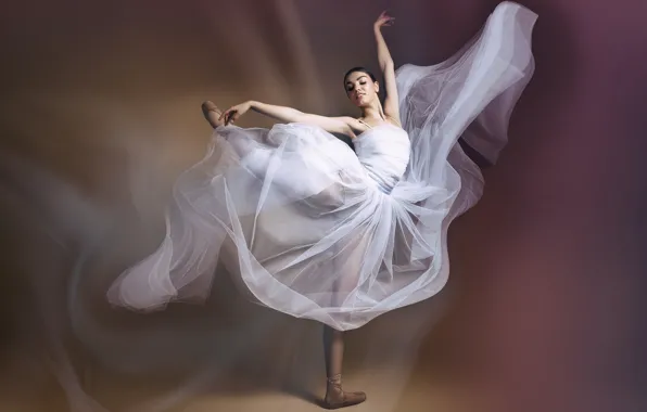 Картинка девушка, поза, платье, балерина, Albina Huskic, фотограф Nadja Berberovic