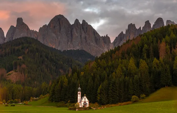 Картинка лето, облака, горы, красота, церковь, леса, Dolomiten, Евгения Чех