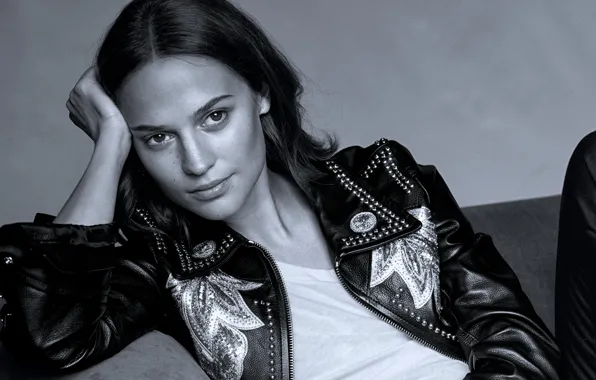 Взгляд, девушка, фото, куртка, черно-белое, Alicia Vikander, Marie Clarie