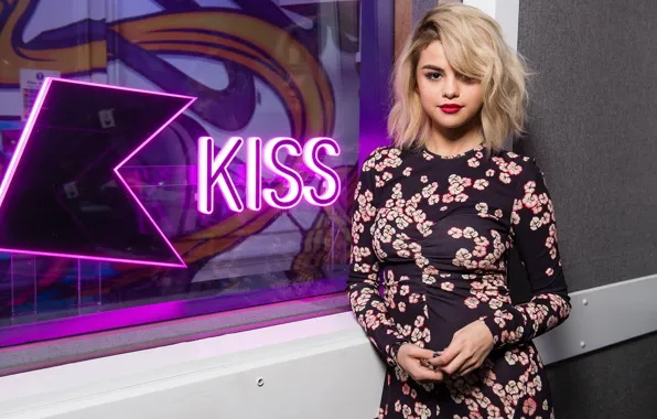 Картинка девушка, платье, прическа, певица, Selena Gomez