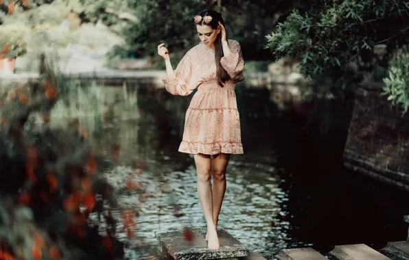Девушка, река, Carina Cara