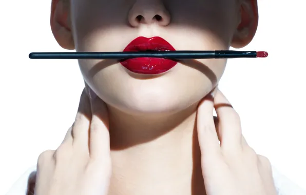 Model, lips, pencil