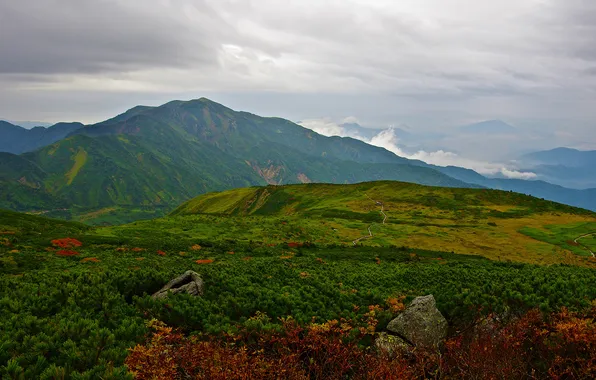 Облака, горы, тучи, камни, растительность