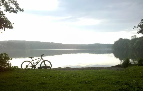 Картинка озеро, bike, привал