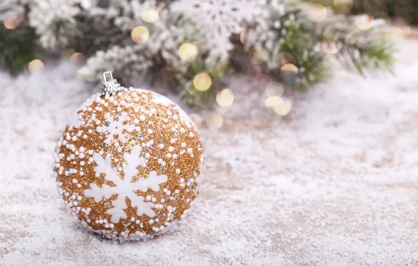 Картинка снег, елка, шар, Новый Год, Рождество, golden, Christmas, snow