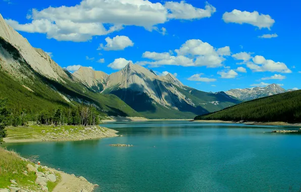 Лес, облака, деревья, горы, озеро, Канада, Альберта, Medicine Lake
