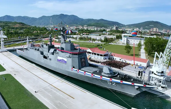 Эсминец, Северная Корея, спуск на воду