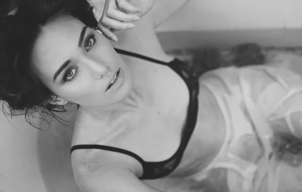 Картинка black&white, model, look, Emily Doyle