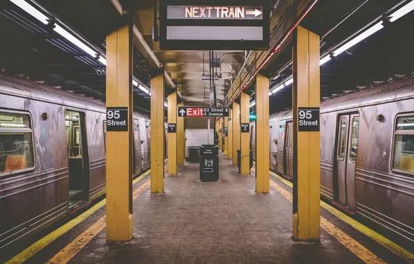 Картинка метро, мусор, станция