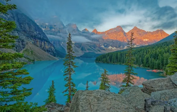 Картинка лес, деревья, горы, озеро, утро, Канада, Альберта, Banff National Park