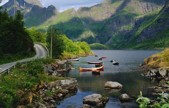 Горы, озеро, камни, лодки, Норвегия, Nordland Fylke