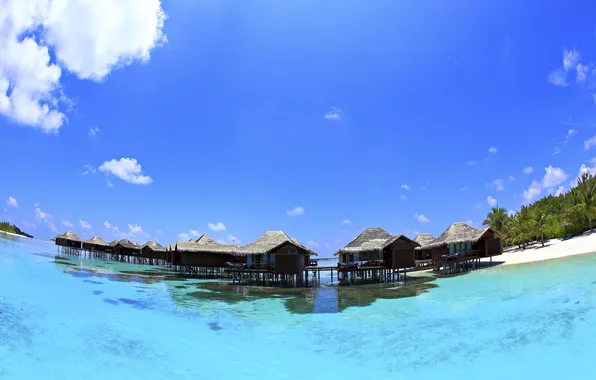 Картинка море, пляж, небо, облака, отдых, рай, Мальдивы, бунгало