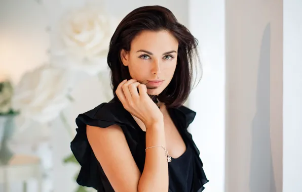 Картинка взгляд, девушка, лицо, поза, фото, руки, платье, Ирина Антоненко