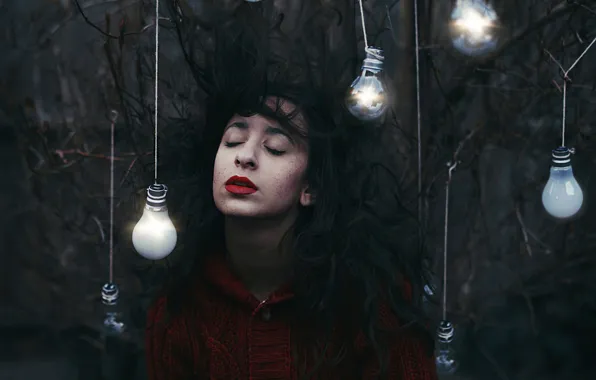 Картинка лес, девушка, волосы, лампочки, Amy Spanos