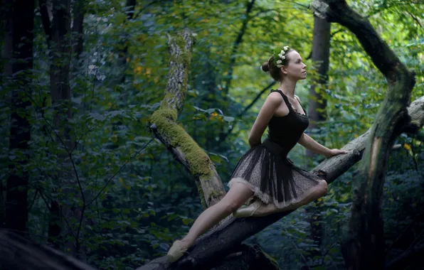 Girl, sexy, beautiful, pretty, brunette, attractive, handsome, ballet dancer
