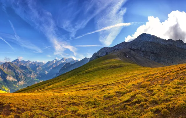 Картинка осень, трава, облака, горы, синева