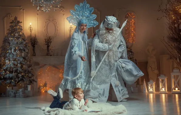 Картинка мальчик, Новый год, ёлка, Снегурочка, Дед Мороз, Максим Чихняев
