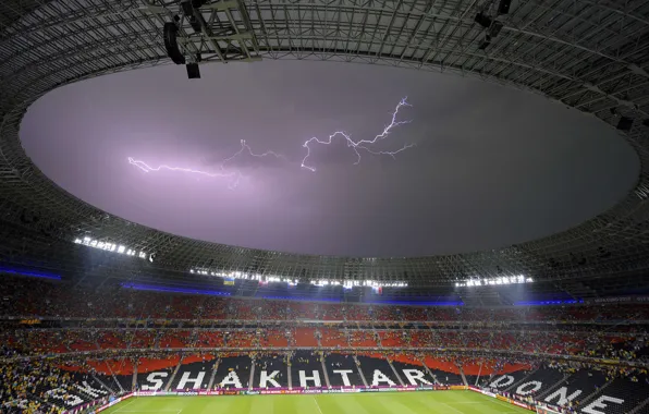 Футбол, молния, стадион, Донецк, Шахтер, Донбасс Арена, EURO 2012, Donetsk