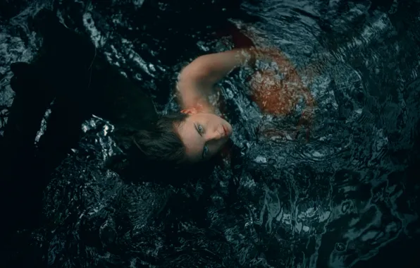 Взгляд, девушка, в воде, Lurk, TJ Drysdale