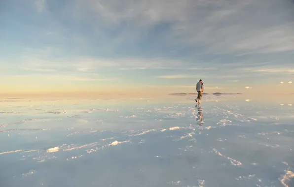 Вода, человек, Salar de Uyuni, Bolivia, солончак