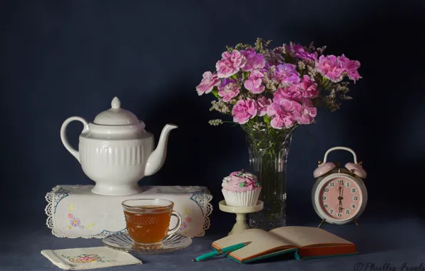 Картинка цветы, стиль, фон, чай, чайник, будильник, натюрморт, салфетка