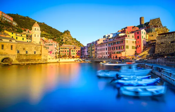 Небо, солнце, гора, дома, лодки, Италия, залив, Vernazza