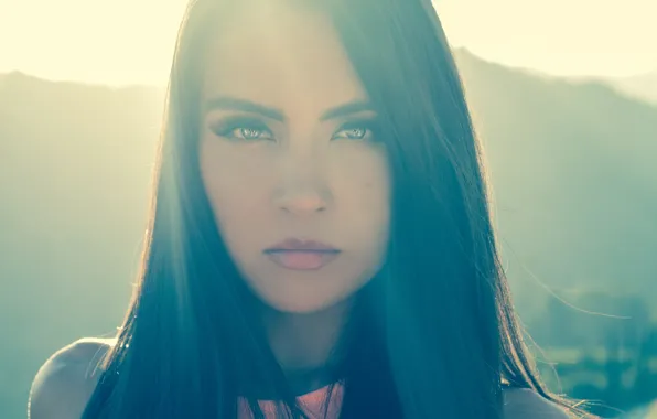 Взгляд, лицо, брюнетка, лучи света, model, Shannon Baker