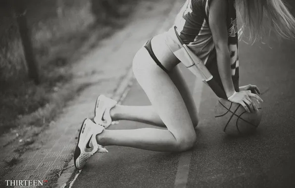 Попа, девушка, мяч, фотограф, girl, photography, photographer, Thirteen