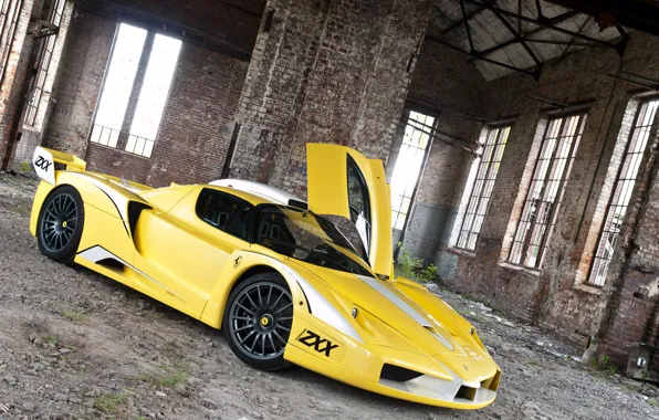 Тюнинг, здание, дверь, Ferrari, феррари, Enzo, yellow, энцо