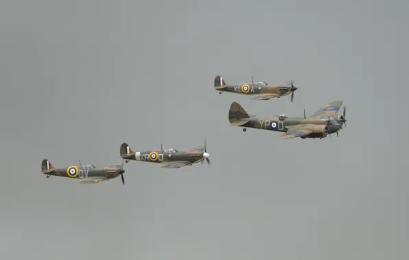 Картинка небо, рейс, Англичане, боевики, Supermarine Spitfire Mk I, легкий бомбардировщик, Bristol Blenheim Mk I, Королевские …