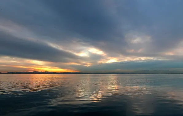 Картинка Закат, Вода, Облака, горизонт