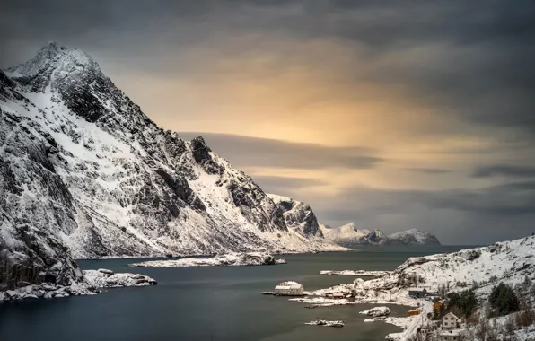 Картинка зима, море, снег, горы, камни, скалы, берег, Норвегия