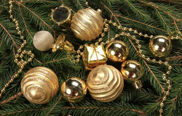 Шарики, шары, Рождество, Новый год, гирлянды, ёлочные украшения, новогодние игрушки, еловые ветки