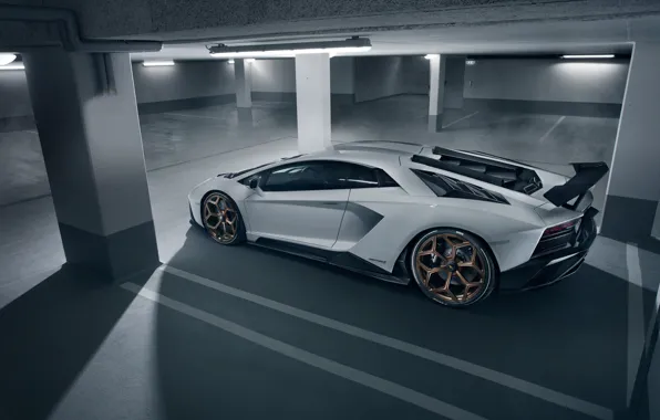 Картинка Lamborghini, парковка, суперкар, вид сбоку, 2018, Novitec Torado, Aventador S