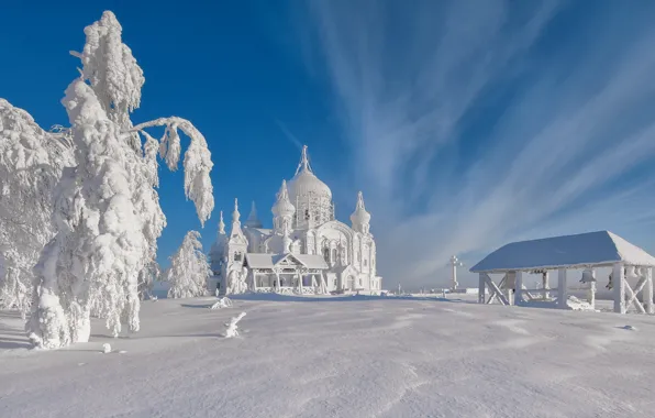 Зима, снег, Белогорский монастырь