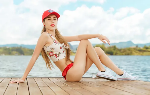 Картинка girl, shorts, beautiful, model, long-haired