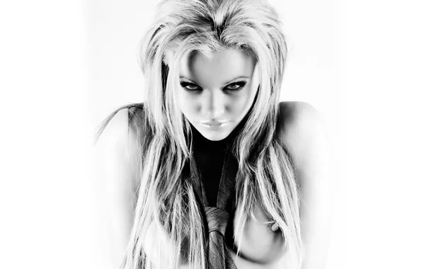 Model, Black &amp; White, Bonde, Rosi Ivanova