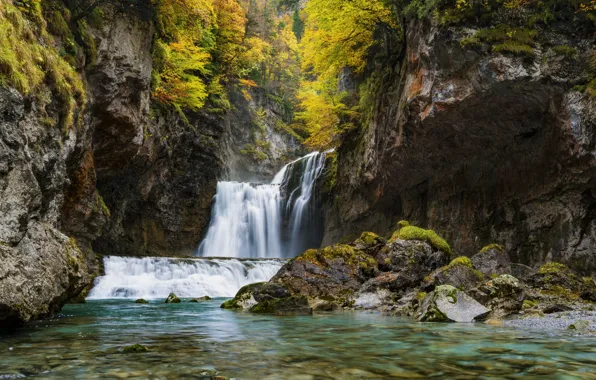 Осень, лес, скалы, берег, листва, водопад, поток, краски осени