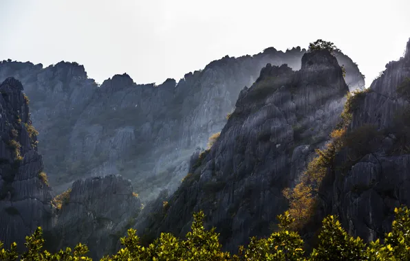 Картинка зелень, солнце, горы, скалы, Тайланд, Thailand, солнечные лучи, Prachuap Khiri Khan