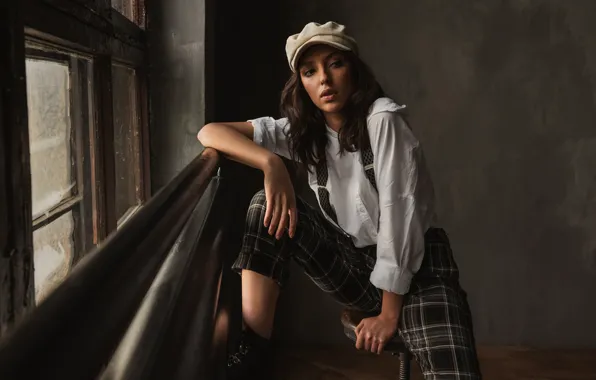 Картинка девушка, поза, окно, блузка, кепка, подтяжки, Андрей Болдышев