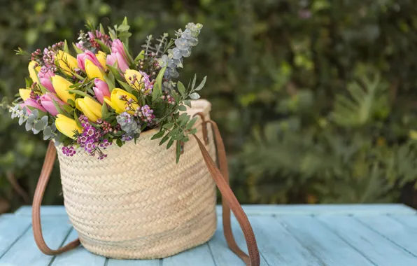 Картинка цветы, букет, желтые, тюльпаны, розовые, wood, tulips