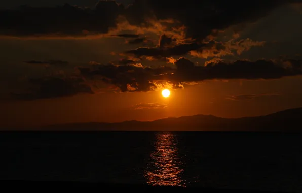 Солнце, облака, закат, горы, озеро