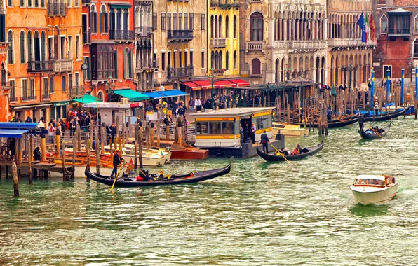 Лодки, Венеция, гандолы, туристы
