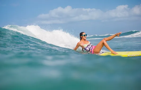 Картинка девушка, спорт, волна, серфинг, доска, surfing