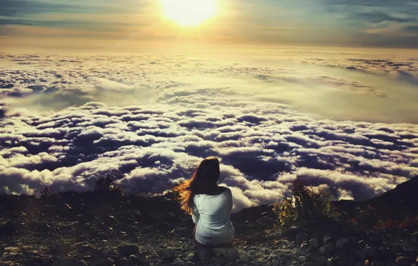 Картинка небо, девушка, солнце, облака, одиночество, высота